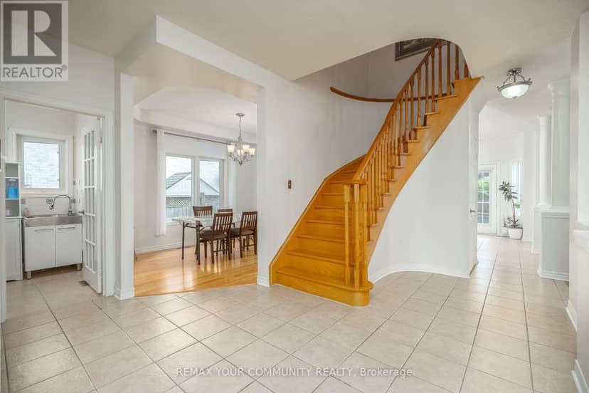 21 Silvercreek Crescent — photo 9 of 40