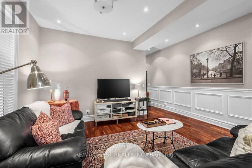 66 Bristol Avenue — photo 9 of 35