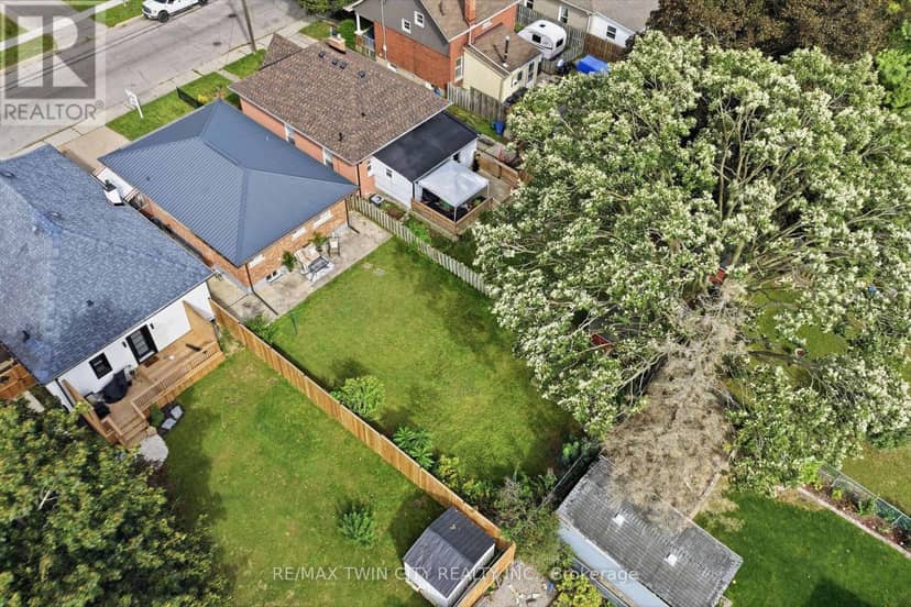 16 Burwell Street — photo 38 of 39