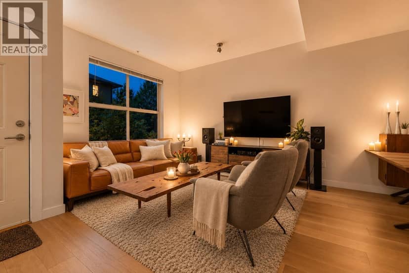 3 307 E 15TH STREET, North Vancouver