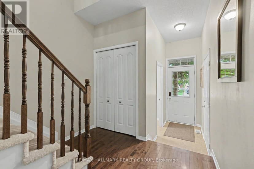 410 Sultan Street — photo 2 of 37