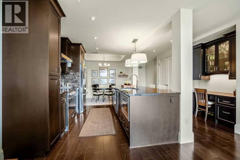 401, 131 Quarry Way SE — photo 9 of 32
