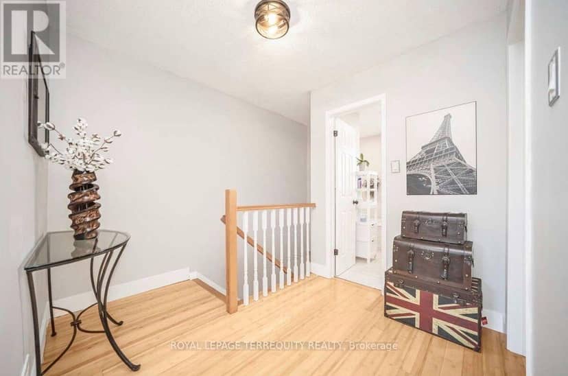72 Carisbrooke Court — photo 25 of 40