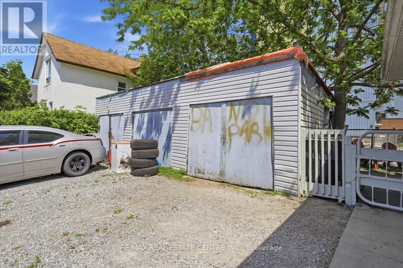 233 King Street — photo 24 of 34