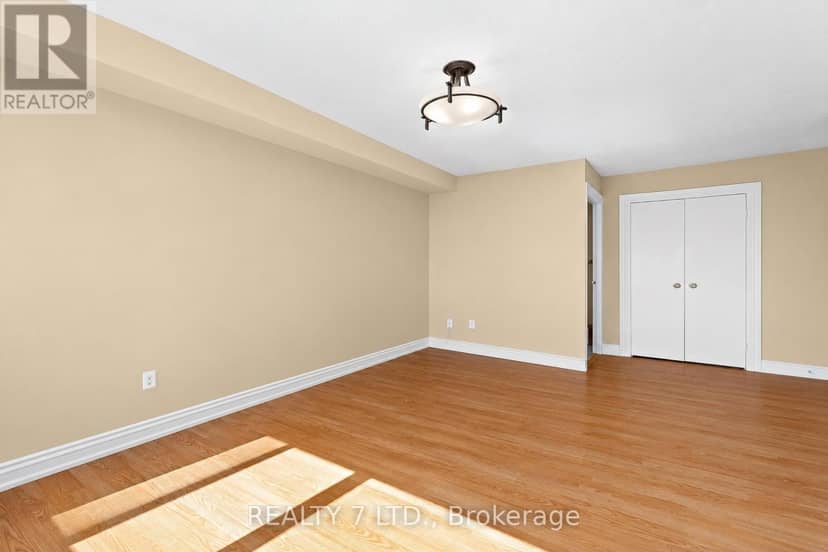 1507 - 50 Elm Drive E — photo 26 of 40
