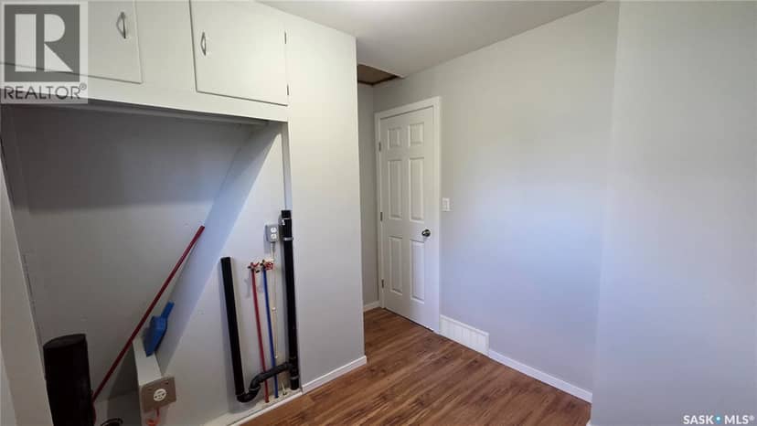 817 98th AVENUE — photo 12 of 14