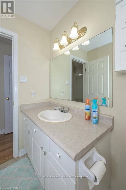 602 Sprucewood Drive — photo 22 of 40