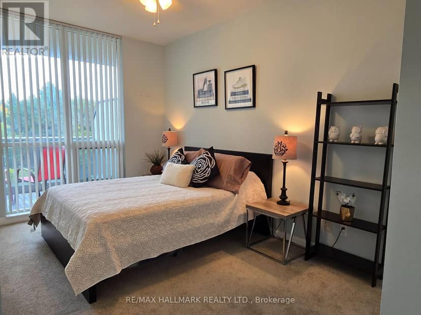 307 - 5791 Yonge Street — photo 13 of 22