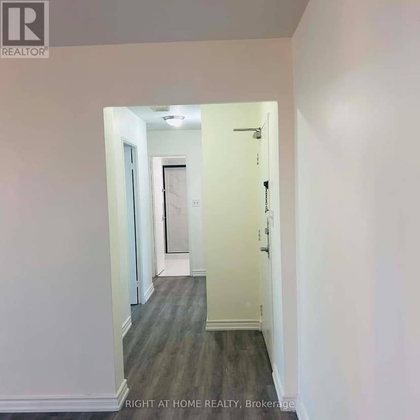 1508 - 5 Massey Square, Toronto, photo 8