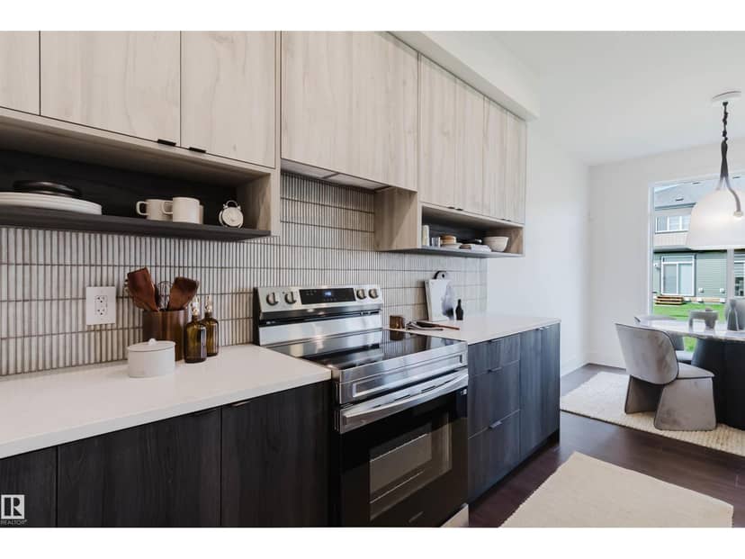 8303 Kiriak LO SW, Edmonton