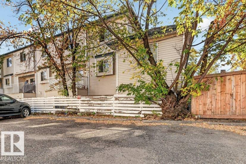 11412 102 AV NW — photo 35 of 38