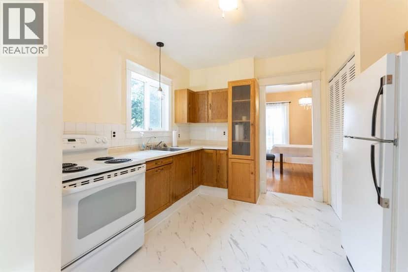 287 7A Avenue S — photo 14 of 40