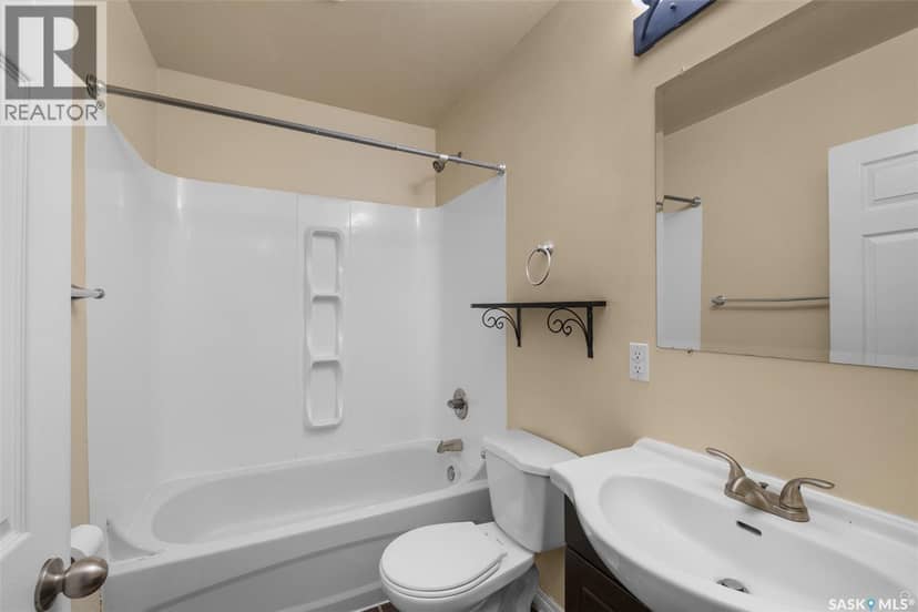211 31st STREET E — photo 13 of 29