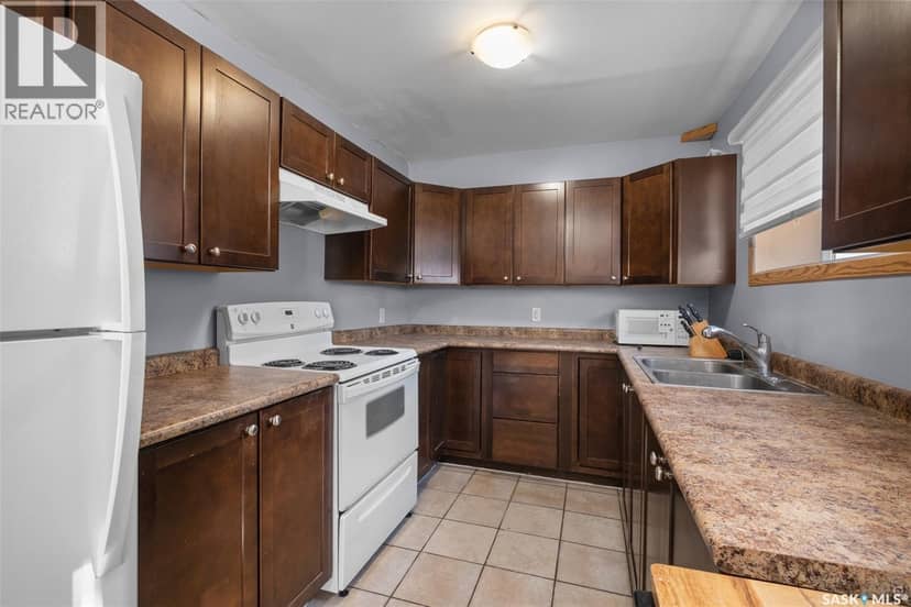 211 31st STREET E — photo 19 of 29