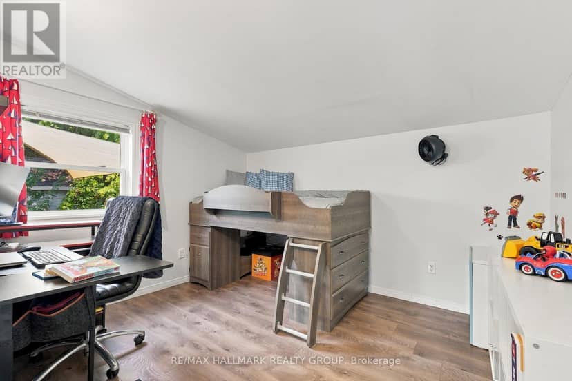 24 Reuben Cr Crescent — photo 25 of 38