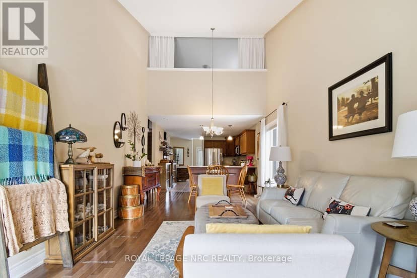 3945 Village Creek Drive — photo 14 of 28
