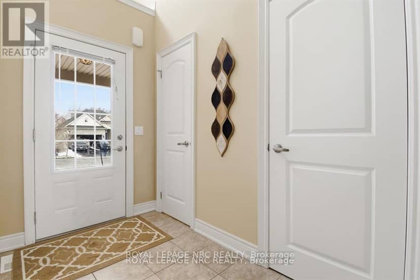 3945 Village Creek Drive, Fort Erie, photo 2