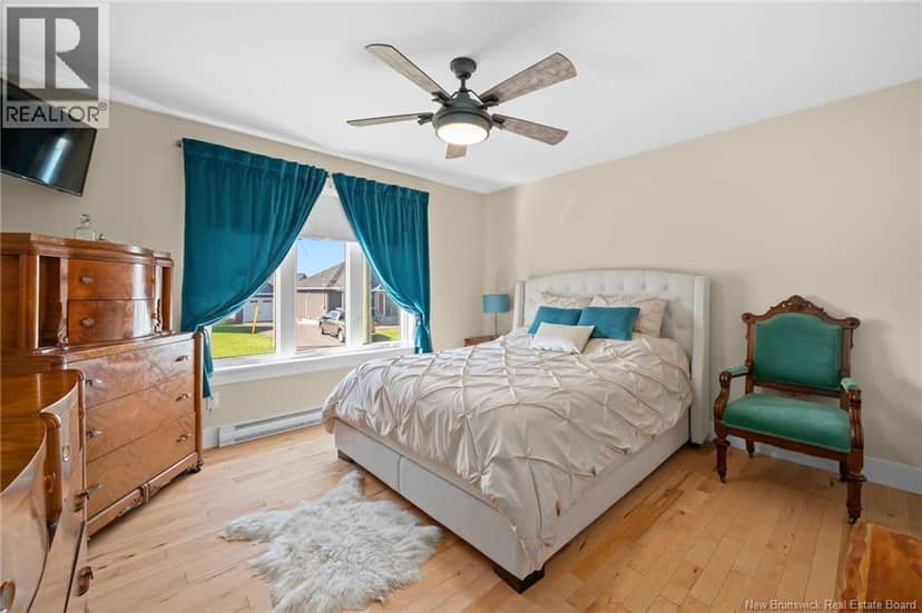 14 Robert Street — photo 17 of 40