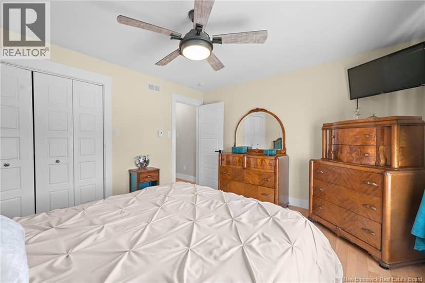 14 Robert Street — photo 19 of 40