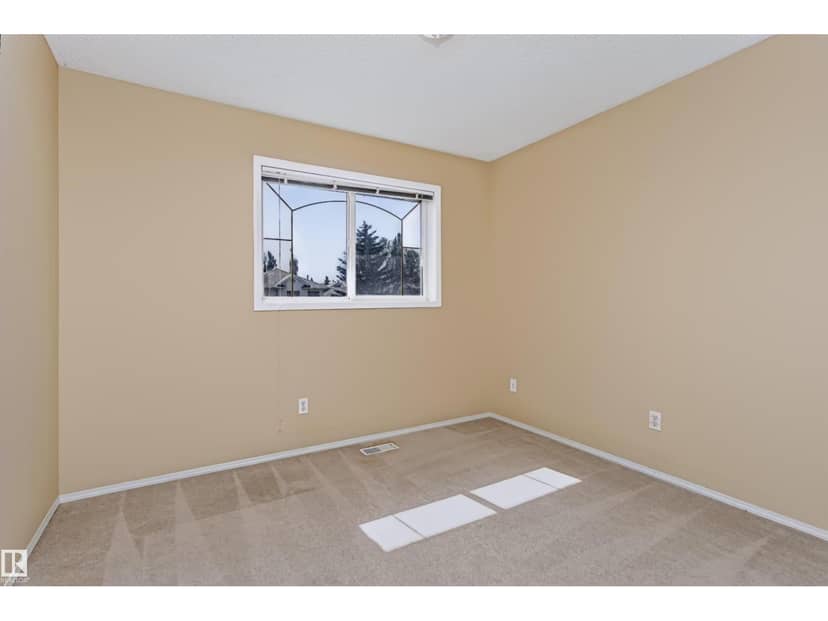 4112 37A AV NW — photo 14 of 32