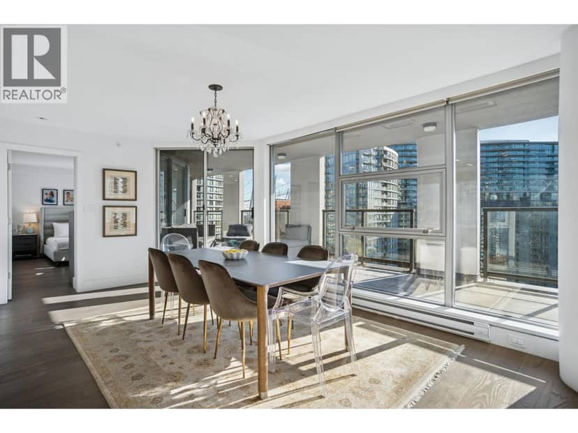 1903 989 BEATTY STREET, Vancouver, photo 2