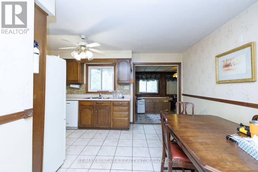 567 Lyons Creek Road — photo 16 of 40