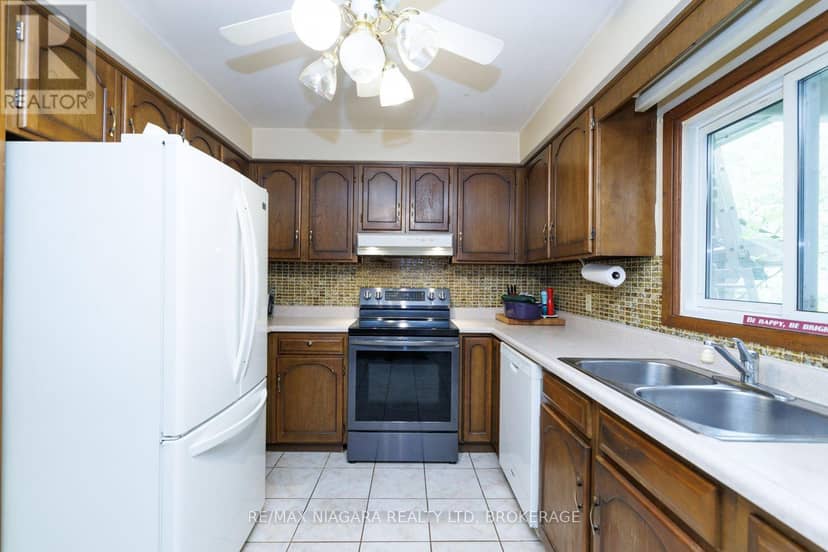 567 Lyons Creek Road — photo 17 of 40