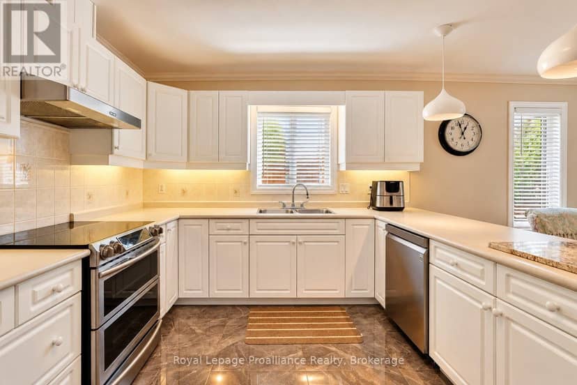 30 Heartwood Drive — photo 13 of 40