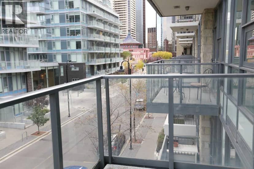 304, 51 Waterfront Mews SW — photo 14 of 25