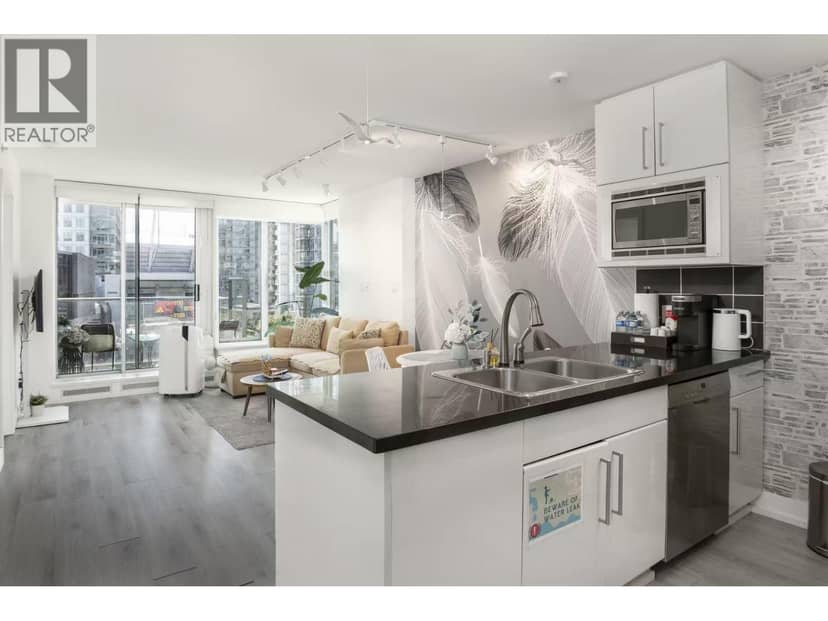 1107 689 ABBOTT STREET, Vancouver