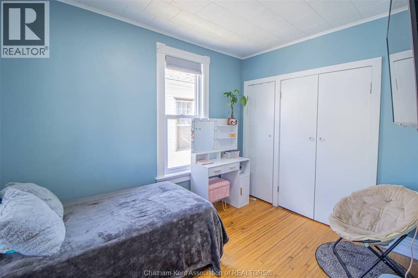 16 Sheldon AVENUE — photo 17 of 40