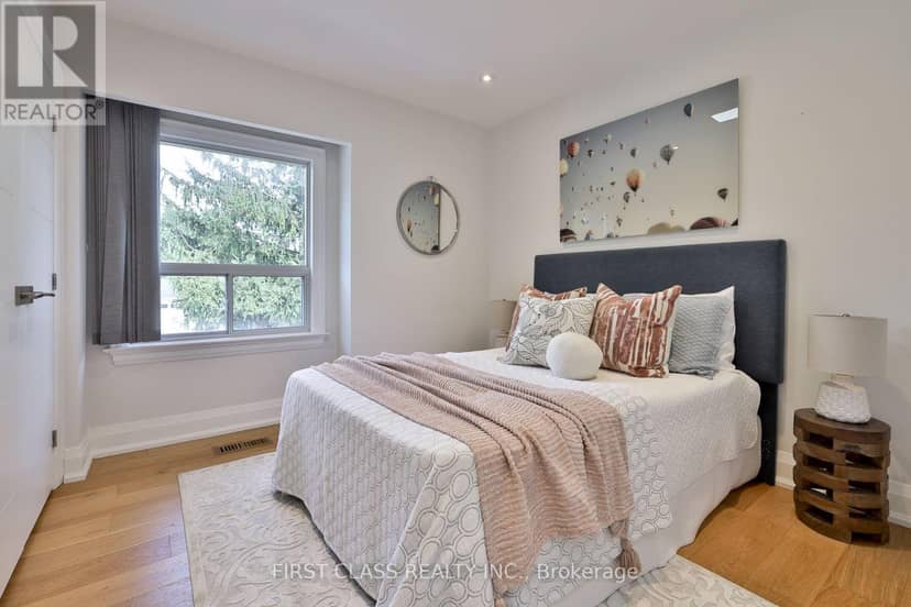 27 Delair Crescent — photo 19 of 40