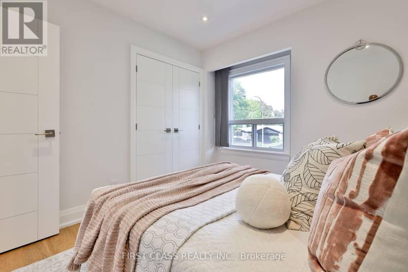 27 Delair Crescent — photo 20 of 40