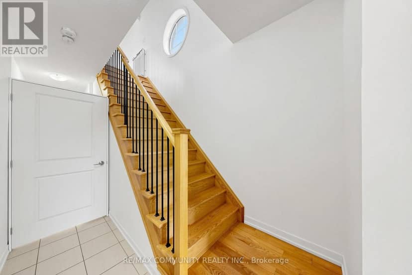 221 Harding Park Street, Newmarket, photo 8