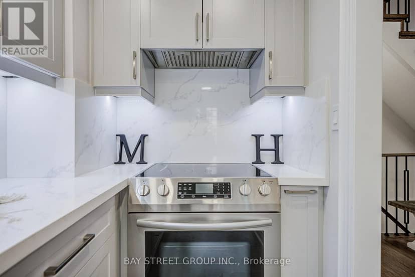105 - 11 Everson Drive — photo 19 of 40