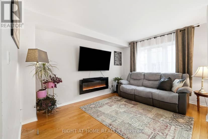 2 - 23 West Deane Park Drive, Toronto, photo 5