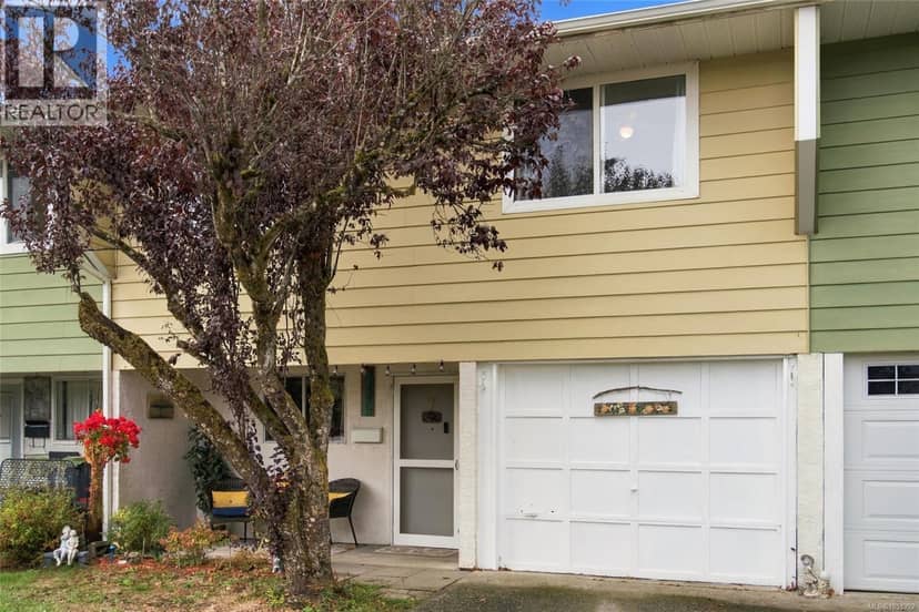 7 961 Trunk Rd, Duncan