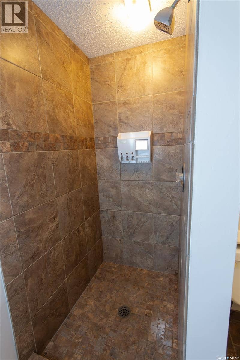 10710 Meighen CRESCENT — photo 32 of 40