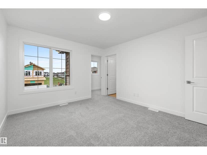 8520 183 AV NW — photo 35 of 40