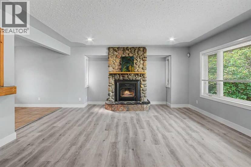 18 Collingwood Place NW, Calgary, photo 3