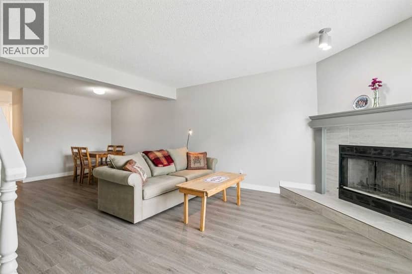 1411 1 Street NE — photo 12 of 39