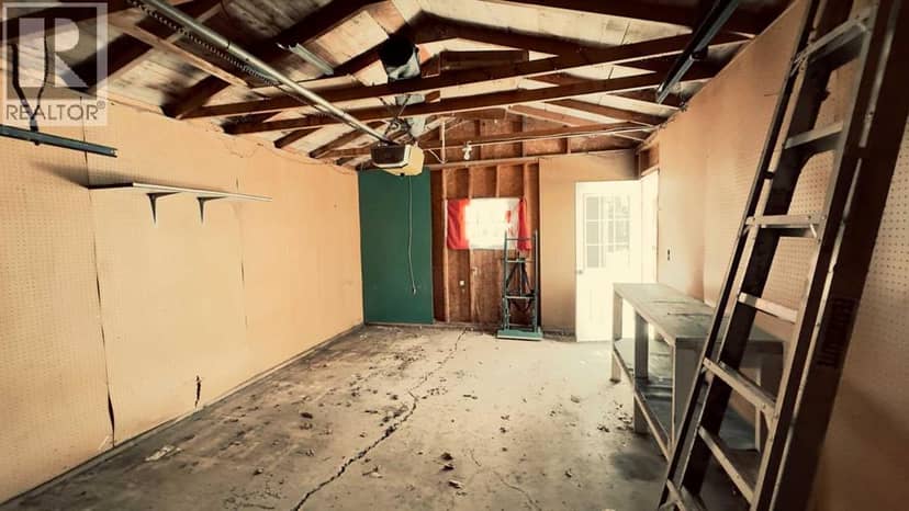 5115 46 Street — photo 29 of 40