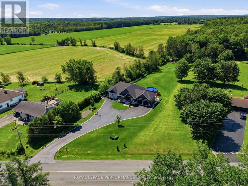 1560 Sandy Hill Road, Champlain, photo 3