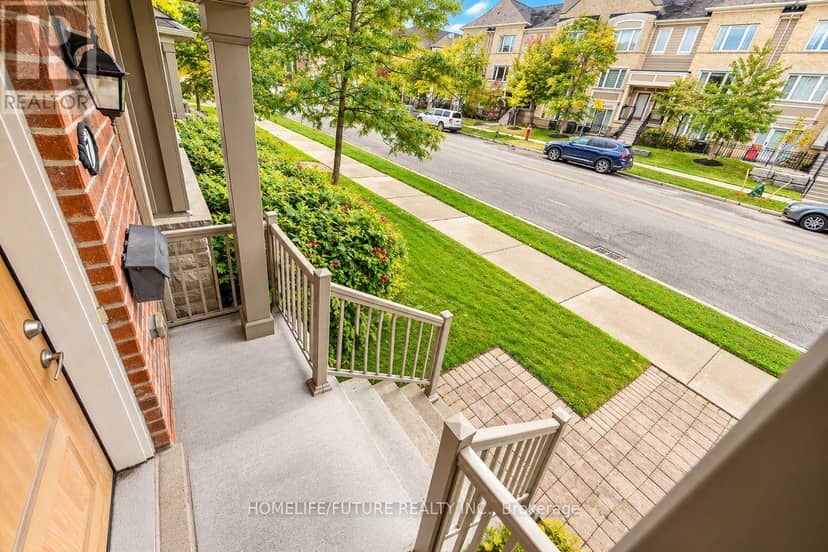 7 - 3170 Boxford Crescent — photo 3 of 28