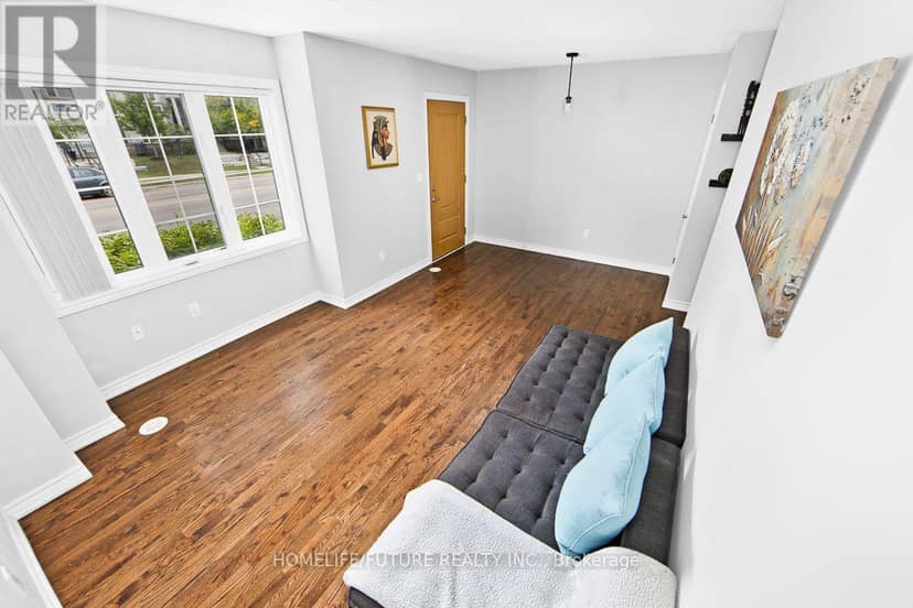 7 - 3170 Boxford Crescent — photo 7 of 28