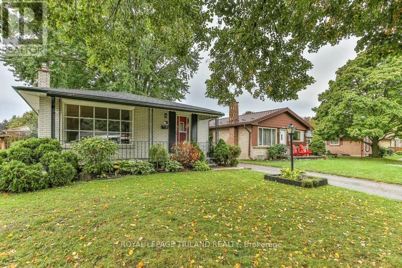 15 Talavera Crescent — photo 4 of 40