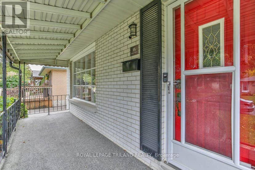 15 Talavera Crescent — photo 7 of 40