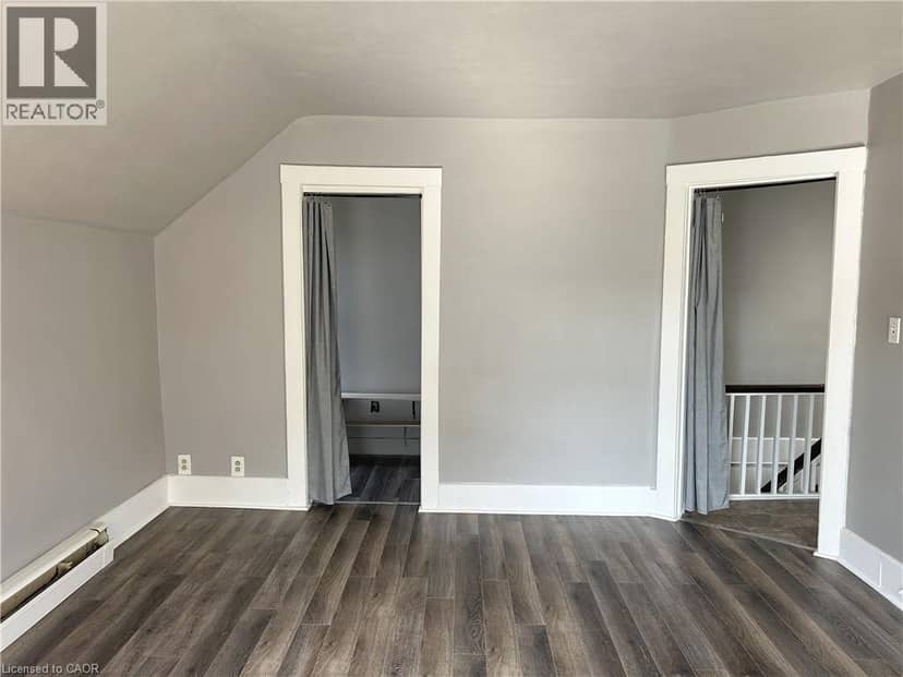 102 STANLEY Street — photo 16 of 24