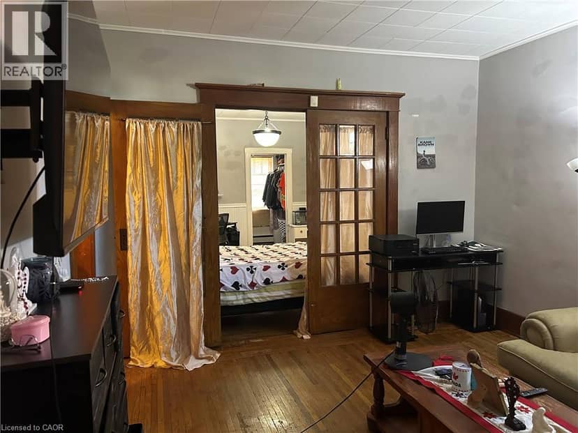 102 STANLEY Street, Simcoe, photo 3