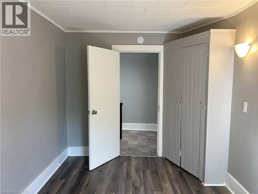 102 STANLEY Street — photo 14 of 24